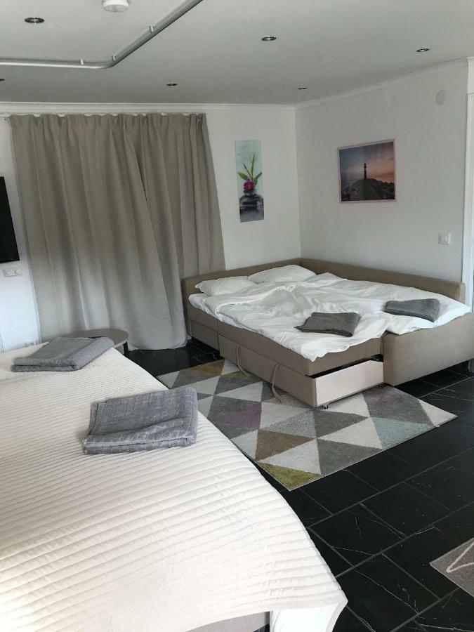 Lagenhet I Villa Pa Fornudden Tyreso Zewnętrze zdjęcie