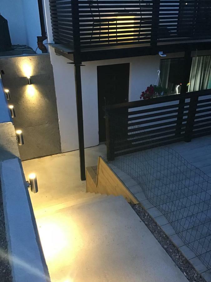 Lagenhet I Villa Pa Fornudden Tyreso Zewnętrze zdjęcie