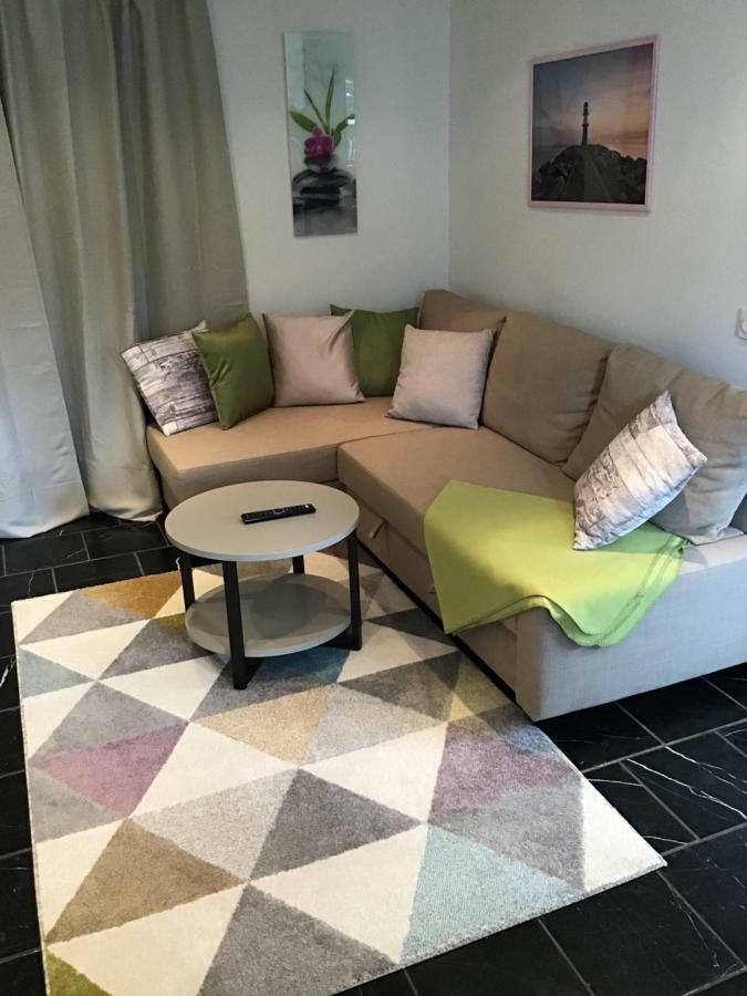 Lagenhet I Villa Pa Fornudden Tyreso Zewnętrze zdjęcie